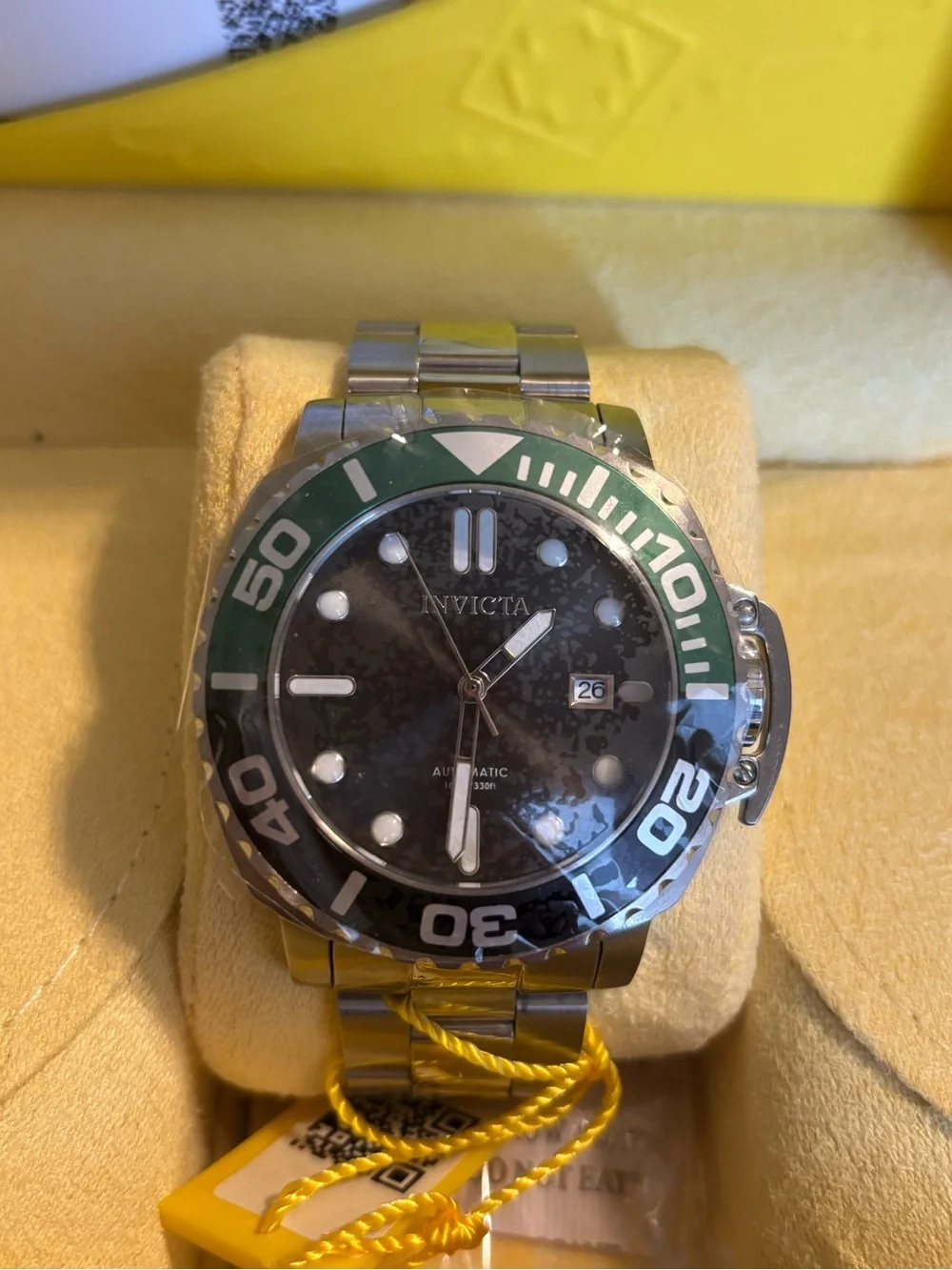 Men’s Invicta Diver Pro-Silver Stainless Steel Watch, Retired NWT & Box.